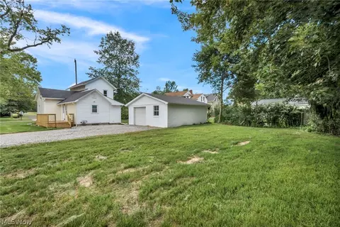 Exterior - 903 W 58th St, Ashtabula, OH 44004 photo 3 of 4