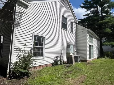 Exterior - 4375 Devonshire Dr, Boardman, OH 44512 photo 2 of 2