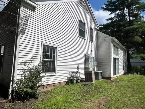 Exterior - 4375 Devonshire Dr, Boardman, OH 44512 photo 2 of 2
