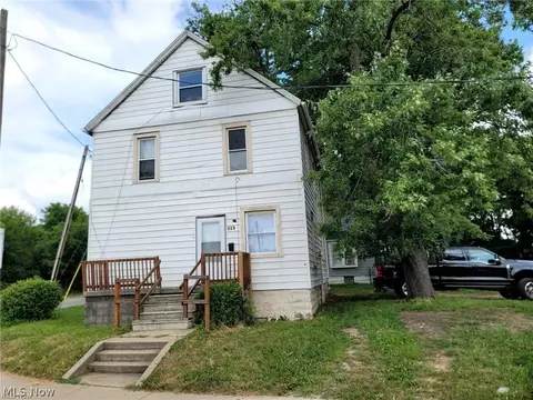 559 Exchange St, Akron, OH 44306