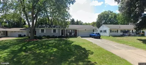 58 Hume Hill Dr, Amherst, OH 44001