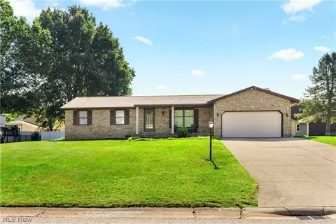 12534 Springwater Ave NW, Uniontown, OH 44685