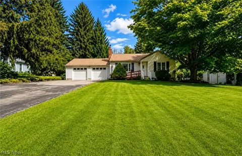 339 S Hambden St, Chardon, OH 44024