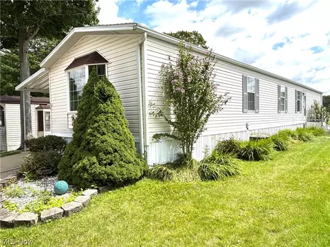 1229 Columbiana-lisbon Rd #63, Columbiana, OH 44408