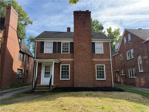 19430 Winslow Rd, Shaker Heights, OH 44122