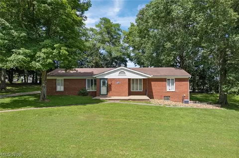 957 Curtwood Dr, Wooster, OH 44691