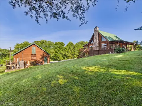 2538 Ball School Rd, Parkersburg, WV 26101