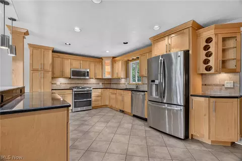 Kitchen - 6613 Brookside Rd, Independence, OH 44131 photo 1 of 5