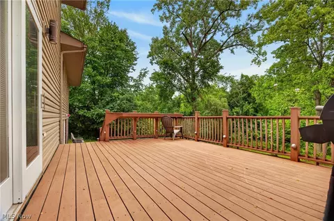 Exterior - 6613 Brookside Rd, Independence, OH 44131 photo 3 of 9