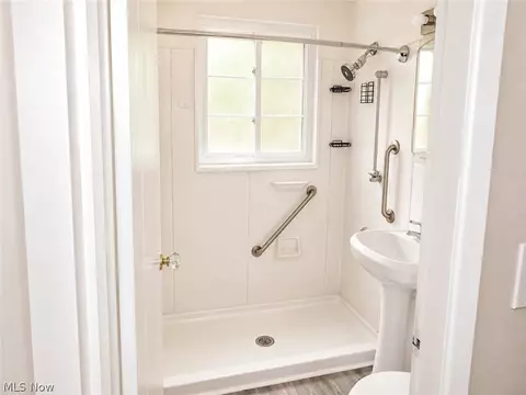 Bath - 22651 Fox Ave #E, Euclid, OH 44123 photo 2 of 2