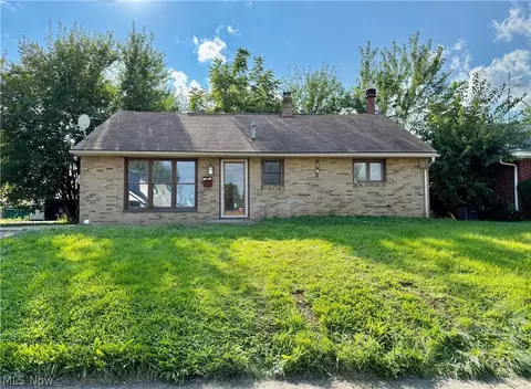 1201 Benskin Ave SW, Canton, OH 44710