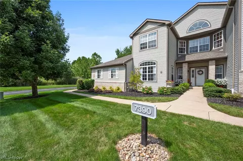 7390 Forest Cove Ln #A, Northfield, OH 44067
