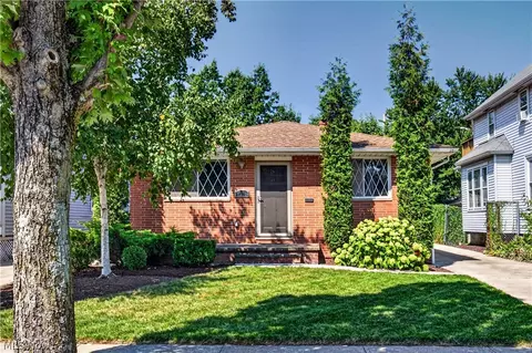 1316 W 105th St, Cleveland, OH 44102