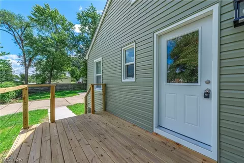 Exterior - 399 Olive St, Elyria, OH 44035 photo 2 of 10