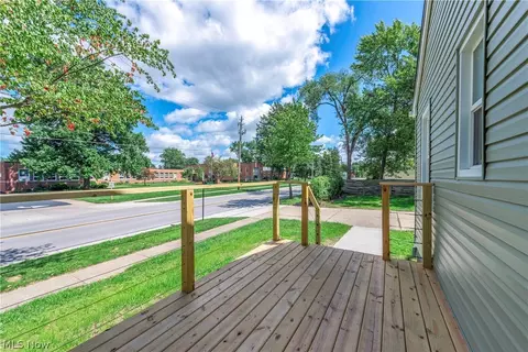 Exterior - 399 Olive St, Elyria, OH 44035 photo 1 of 10