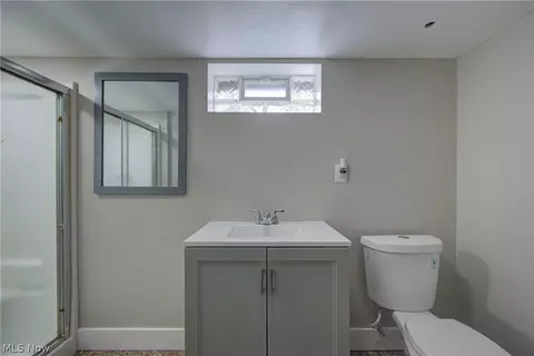 Bath - 399 Olive St, Elyria, OH 44035 photo 5 of 5