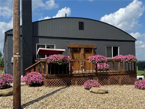 109 N Monroe St, Nashville, OH 44661