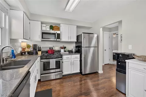 Kitchen - 7349 Eisenhower Dr #2, Boardman, OH 44512 photo 3 of 3