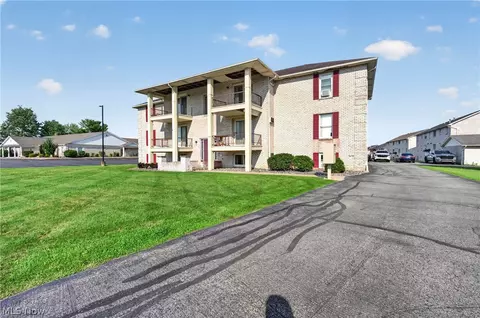 Other - 7349 Eisenhower Dr #2, Boardman, OH 44512 photo 7 of 9