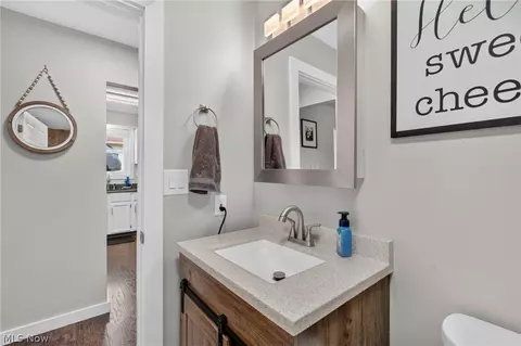 Bath - 7349 Eisenhower Dr #2, Boardman, OH 44512 photo 2 of 2