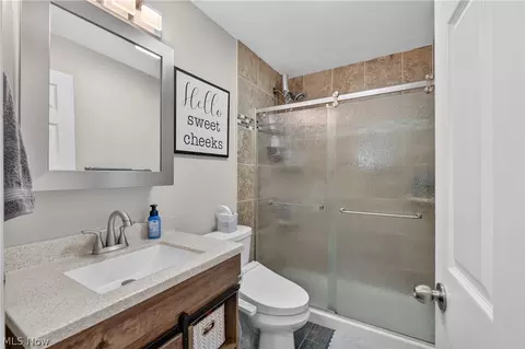 Bath - 7349 Eisenhower Dr #2, Boardman, OH 44512 photo 1 of 2