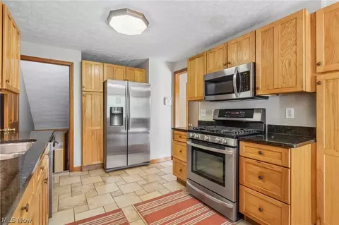 955 E Schaaf Rd, Brooklyn Heights, OH 44131 photo 14