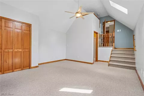 Bedroom - 955 E Schaaf Rd, Brooklyn Heights, OH 44131 photo 2 of 4