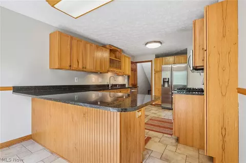 955 E Schaaf Rd, Brooklyn Heights, OH 44131 photo 15