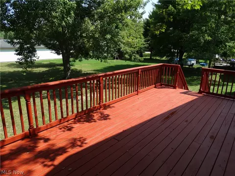 Exterior - 167 Maple St, Jefferson, OH 44047 photo 3 of 7