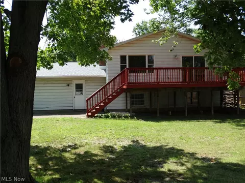 Exterior - 167 Maple St, Jefferson, OH 44047 photo 6 of 7