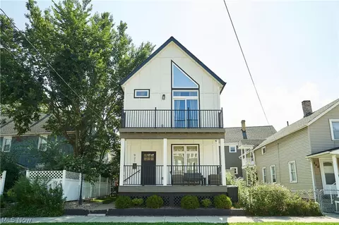 921 Jefferson Ave, Cleveland, OH 44113