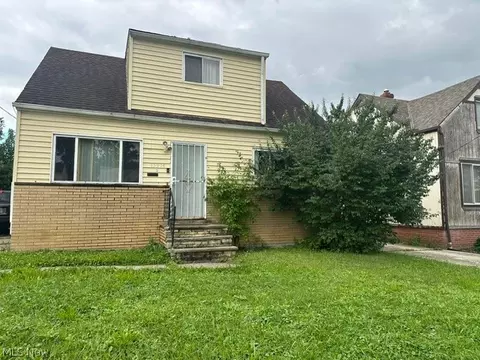 15914 Clearview Ave, Cleveland, OH 44128