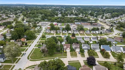 View/Area - 29008 Uxbridge Dr, Willowick, OH 44095 photo 6 of 8