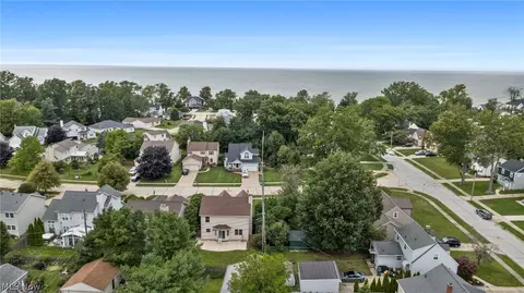 View/Area - 29008 Uxbridge Dr, Willowick, OH 44095 photo 3 of 8