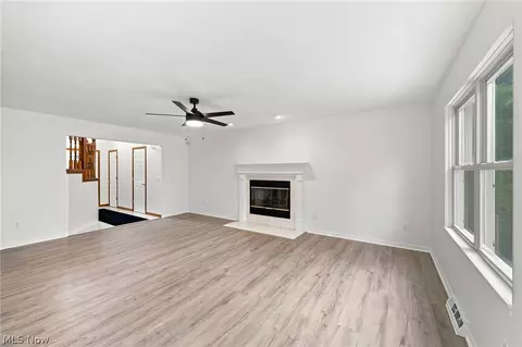 Living - 29008 Uxbridge Dr, Willowick, OH 44095 photo 3 of 5