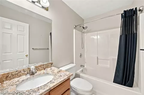 Bath - 29008 Uxbridge Dr, Willowick, OH 44095 photo 4 of 5