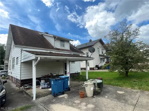 Exterior - 97 Creed St, Struthers, OH 44471 photo 3 of 5