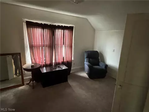 Bedroom - 97 Creed St, Struthers, OH 44471 photo 3 of 4
