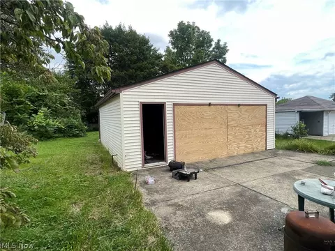 Other - 97 Creed St, Struthers, OH 44471 photo 5 of 11