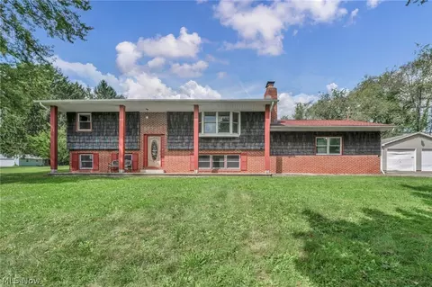 275 Smedley Dr, Washingtonville, OH 44490