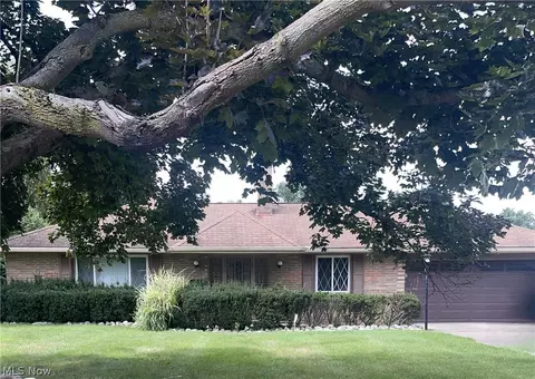 420 Audrey Dr, Richmond Heights, OH 44143