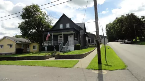 300 Louisiana Ave, Chester, WV 26034