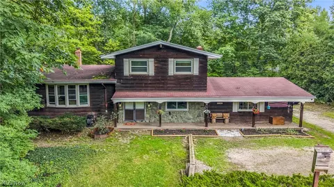 5239 Sleepy Hollow Rd, Valley City, OH 44280