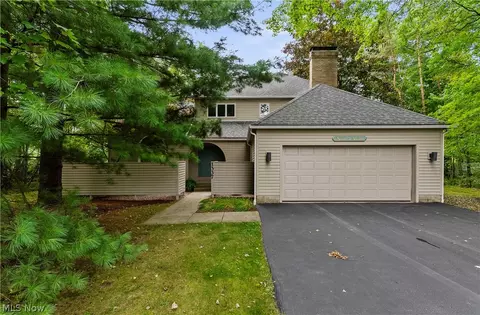 1337 Springwood SE, Warren, OH 44484