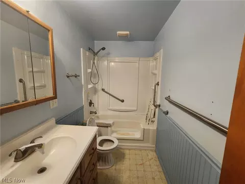 105 Helena Dr, Struthers, OH 44471 photo 10