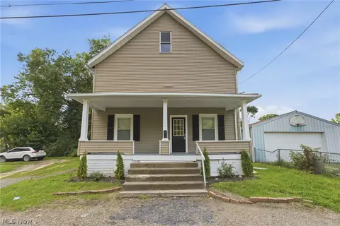 617 Carnahan Ave NE, Canton, OH 44704