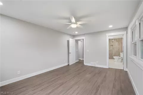 3855 Mill Dr, Zanesville, OH 43701