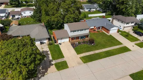 View/Area - 208 Georgia Ave, Elyria, OH 44035 photo 3 of 5