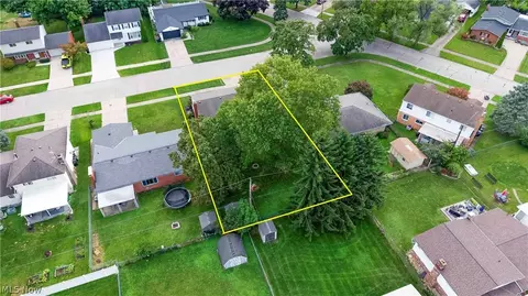 View/Area - 208 Georgia Ave, Elyria, OH 44035 photo 1 of 5