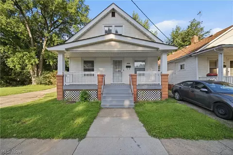 4088-4090 E 80th St, Cleveland, OH 44105